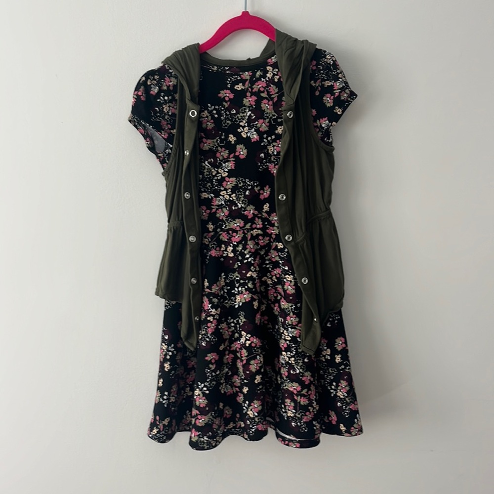 Girls dress with cute vest